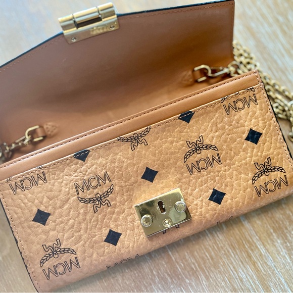 MCM | Tracy Wallet on Chain in Visetos - Picture 8 of 15